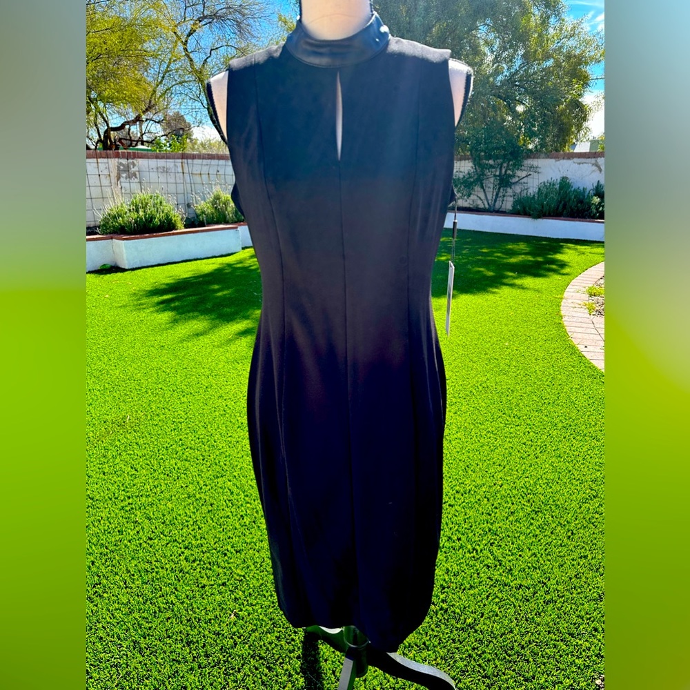 NWT Gorgeous Calvin Klein sleeveless midi-dress size 10